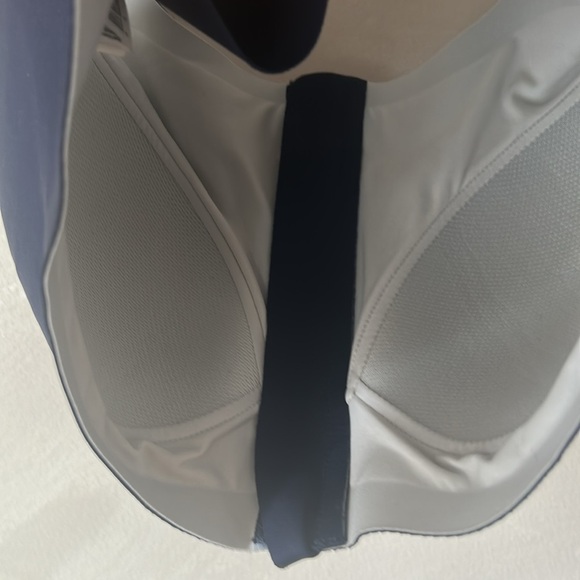 Brooks Dare Zip Run Bra 2.0 high impact size 36dd - Picture 6 of 6